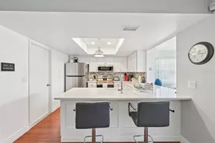 1222 Haddington Cir, Sun City Center, FL 33573 - Photo 13