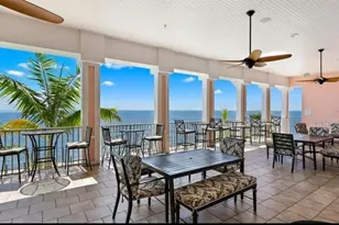 213 Sea Horse Dr SE, Saint Petersburg, FL 33705 - Photo 29