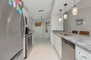 435 Lakeview Dr, Oldsmar, FL 34677 - Photo 17