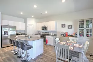 34991 Mulrion Dr, Zephyrhills, FL 33541 - Photo 17