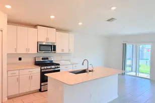 35007 Brackett Bnd, Zephyrhills, FL 33541 - Photo 39