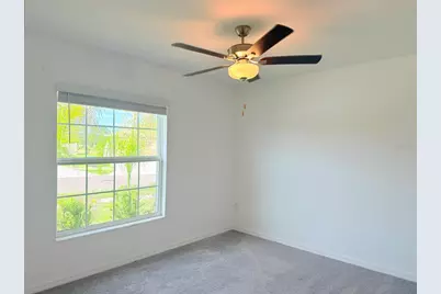 35007 Brackett Bend, Zephyrhills, FL 33541 - Photo 9