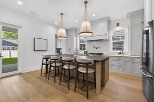 939 19th Ave N, Saint Petersburg, FL 33704 - Photo 5
