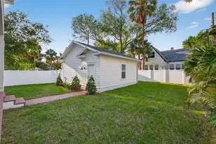 939 19th Ave N, Saint Petersburg, FL 33704 - Photo 41