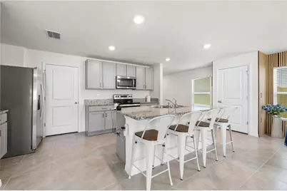 37247 Kings Crown Drive, Zephyrhills, FL 33541 - Photo 7