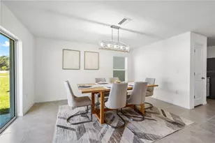 37247 Kings Crown Dr, Zephyrhills, FL 33541 - Photo 13