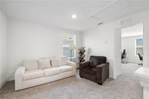 37247 Kings Crown Dr, Zephyrhills, FL 33541 - Photo 27