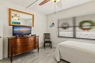 4910 Bay Street NE, Saint Petersburg, FL 33703 - Photo 21