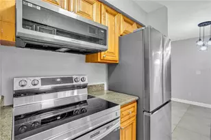 209 Red Cedar Pl, Brandon, FL 33510 - Photo 9