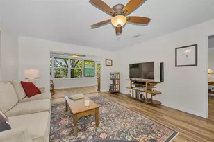 1601 43rd Street N, Saint Petersburg, FL 33713 - Photo 9