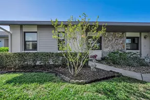 1601 43rd Street N, Saint Petersburg, FL 33713 - Photo 3