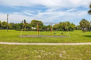 4215 La Dega Ct, Tampa, FL 33611 - Photo 23