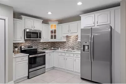 2008 S 58th Street, Tampa, FL 33619 - Photo 9