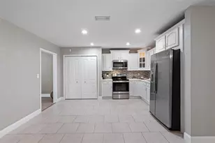 2008 S 58th St, Tampa, FL 33619 - Photo 17