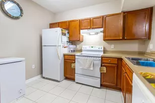 6445 Cypressdale Dr, Riverview, FL 33578 - Photo 7