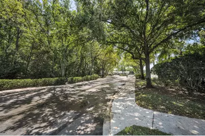 8015 Savannah Sunset Lane, Tampa, FL 33615 - Photo 33