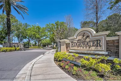 8015 Savannah Sunset Lane, Tampa, FL 33615 - Photo 3