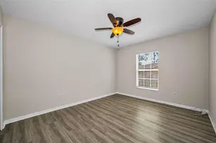 8015 Savannah Sunset Ln, Tampa, FL 33615 - Photo 25