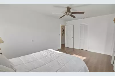 220 45th Avenue S, Saint Petersburg, FL 33705 - Photo 17