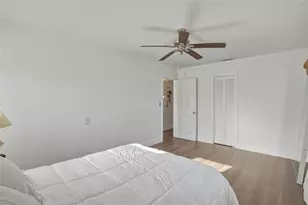 220 45th Ave S, Saint Petersburg, FL 33705 - Photo 17