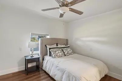 220 45th Avenue S, Saint Petersburg, FL 33705 - Photo 13