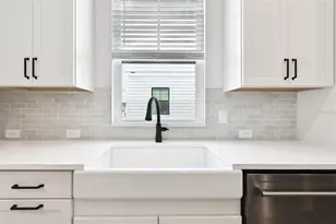 1630 Springwell Ln, Sarasota, FL 34240 - Photo 11