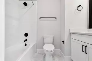 1630 Springwell Ln, Sarasota, FL 34240 - Photo 33