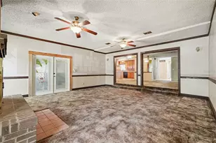 2835 Bellwood Dr, Brandon, FL 33511 - Photo 13