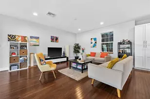 1310 47th Ave N, Saint Petersburg, FL 33703 - Photo 13