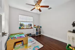 1310 47th Ave N, Saint Petersburg, FL 33703 - Photo 21