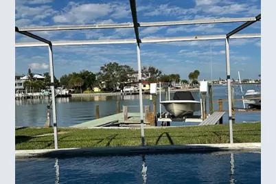 6901 Gulf Winds Drive, Saint Pete Beach, FL 33706 - Photo 9