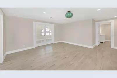 3000 Beach Boulevard S #9, Gulfport, FL 33707 - Photo 17