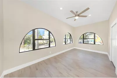 3000 Beach Boulevard S #9, Gulfport, FL 33707 - Photo 11