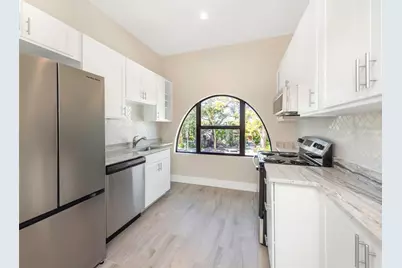 3000 Beach Boulevard S #9, Gulfport, FL 33707 - Photo 7