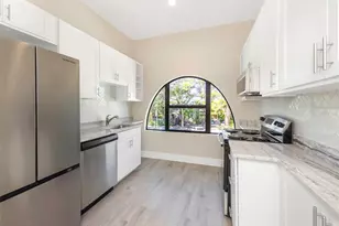 3000 Beach Blvd S, Gulfport, FL 33707 - Photo 7