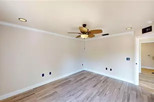 10107 N 14th St, Tampa, FL 33612 - Photo 23