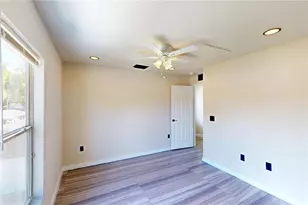 10107 N 14th St, Tampa, FL 33612 - Photo 17