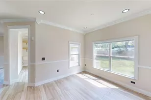 10107 N 14th St, Tampa, FL 33612 - Photo 11