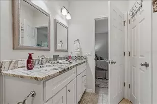 1962 Lake Ridge Blvd, Clearwater, FL 33763 - Photo 25