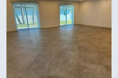 5815 Erin Lane S #A, Saint Petersburg, FL 33712 - Photo 3