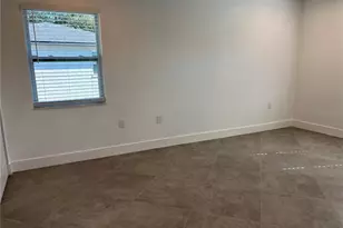 5815 Erin Ln S, Saint Petersburg, FL 33712 - Photo 13