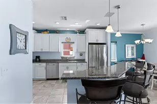 17610 Lee Ave, Redington Shores, FL 33708 - Photo 9