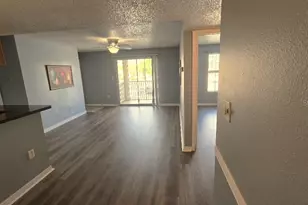 806 Lake Haven Square, Brandon, FL 33511 - Photo 5