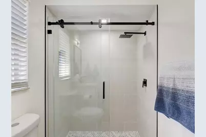 6505 64th Lane E, Palmetto, FL 34221 - Photo 13