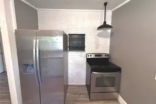 10638 Bay Hills Cir, Thonotosassa, FL 33592 - Photo 9