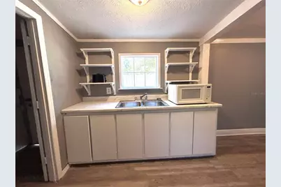 10638 Bay Hills Circle, Thonotosassa, FL 33592 - Photo 11