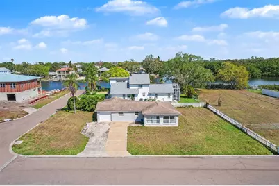 8751 Orient Way NE, Saint Petersburg, FL 33702 - Photo 27