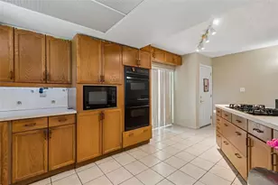 9004 Hogans Bend, Tampa, FL 33647 - Photo 17