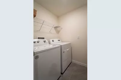 9206 Sapphire Creek Place, Tampa, FL 33637 - Photo 7
