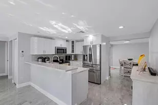 2927 W Henry Ave, Tampa, FL 33614 - Photo 5